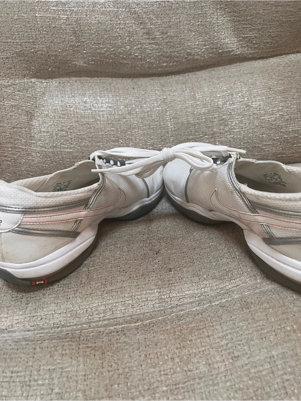 White women’s Athletic Golf Shoes - Lightweight Comfort Nike air Sz 10
